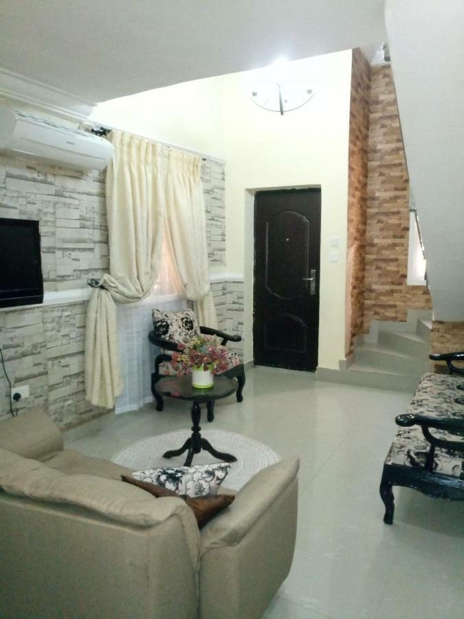 Kh Lodge Abuja Dış mekan fotoğraf